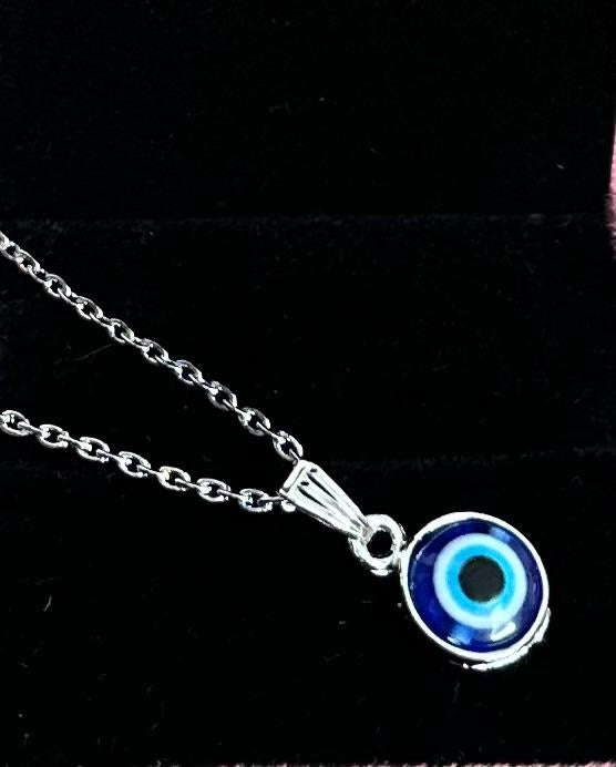 Minimal Evil Eye Necklace Pendant Chain