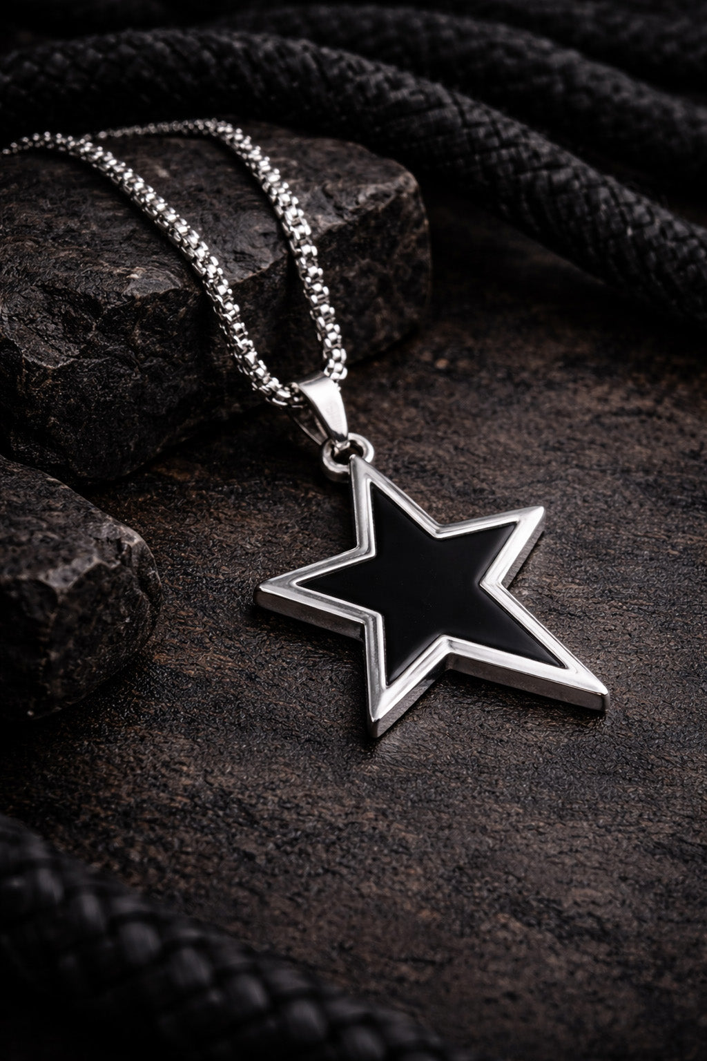 Black Star Pendant Necklace – Stainless Steel Minimalist Chain (Unisex)