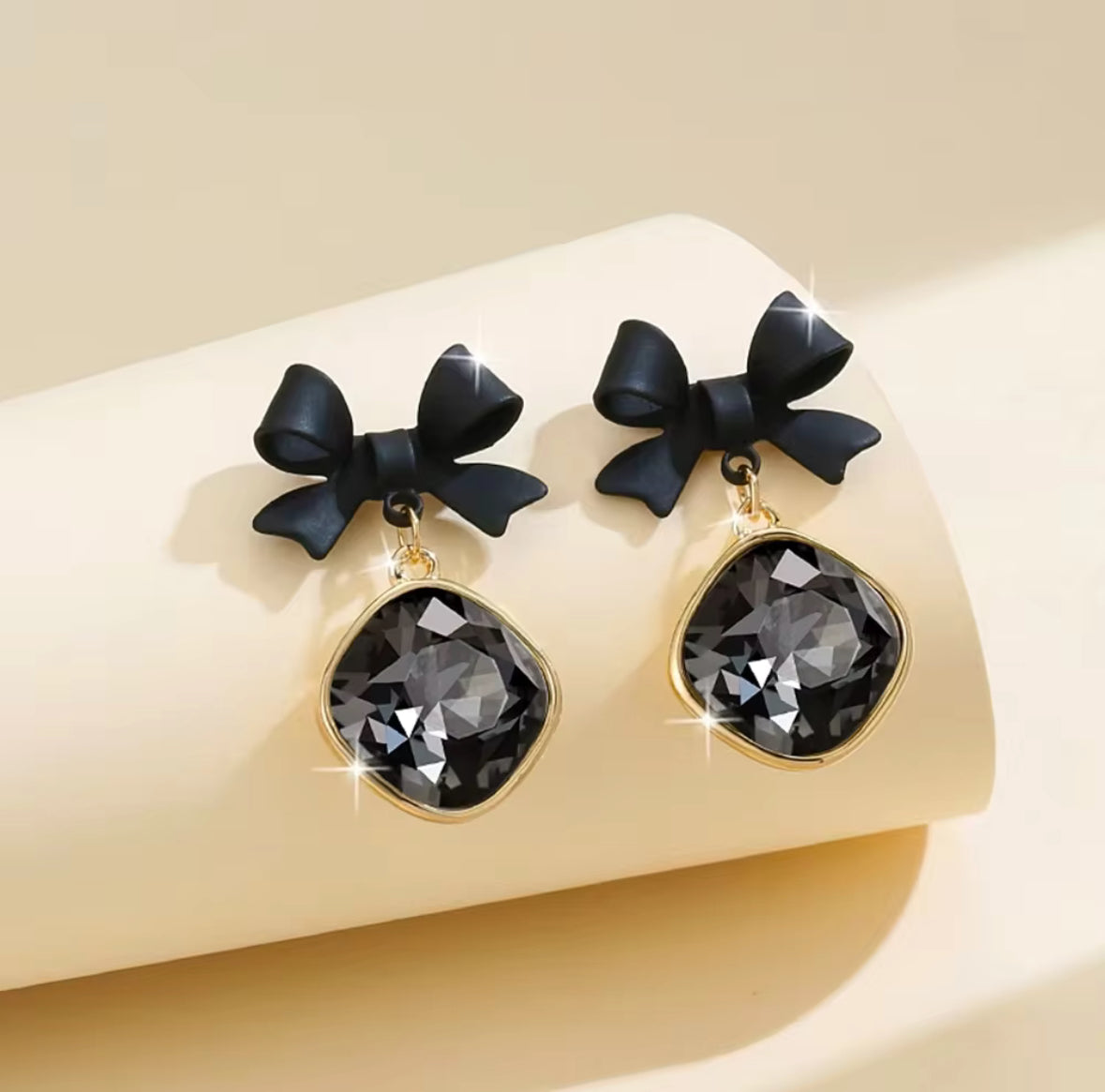 Elegant Black Bow & Crystal Drop Earrings – Chic Statement Dangle Jewelry for Women