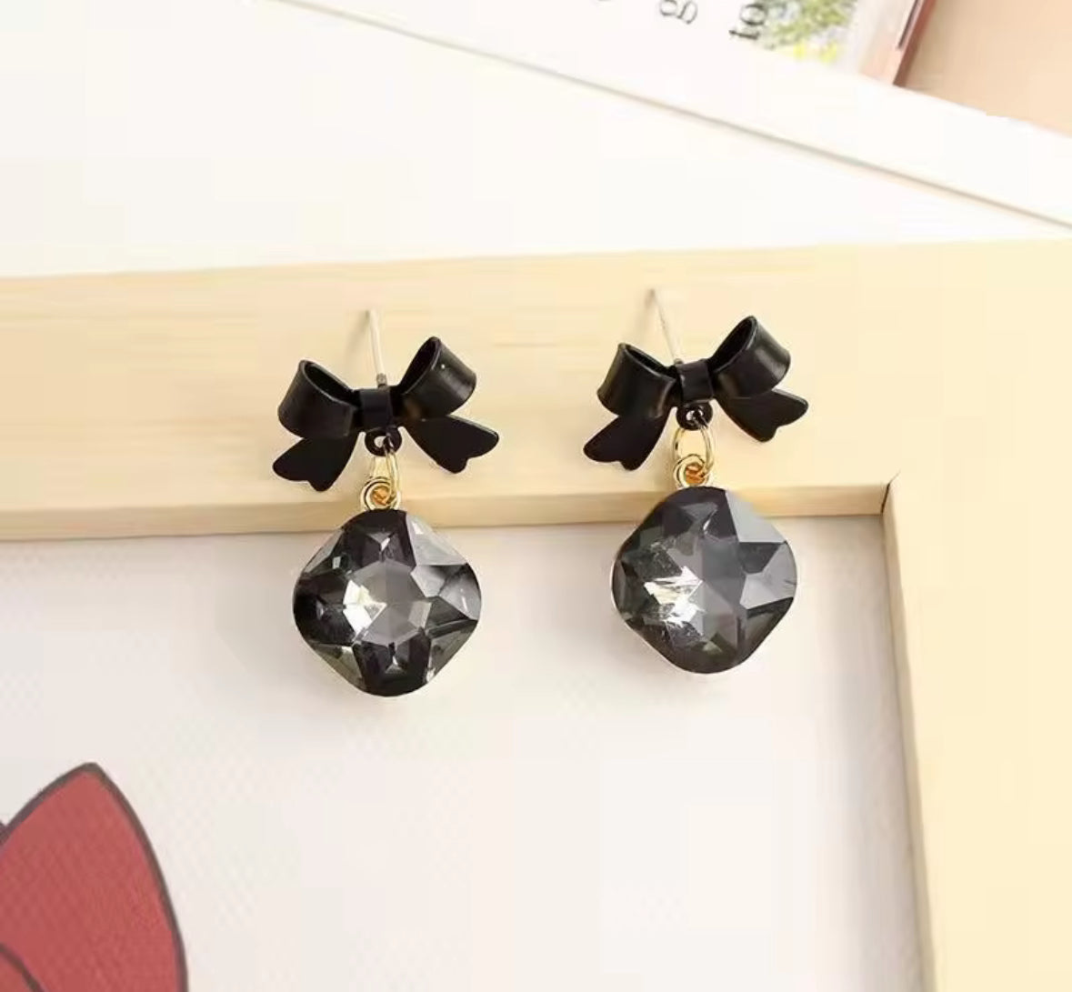Elegant Black Bow & Crystal Drop Earrings – Chic Statement Dangle Jewelry for Women