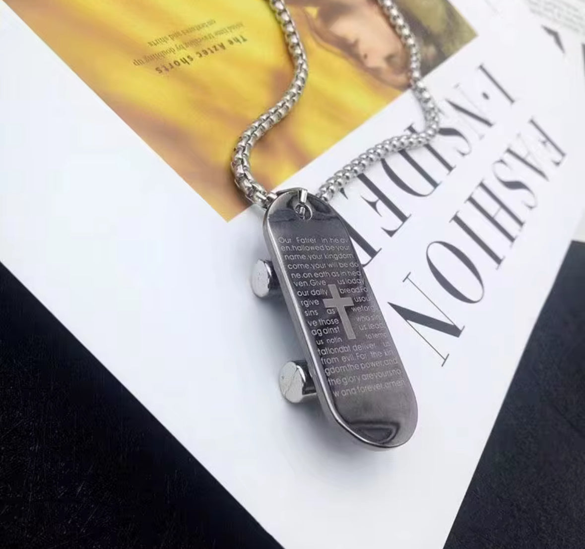 Men’s Christian Skateboard Pendant Necklace – Stainless Steel Cross with Engraved Bible Verse