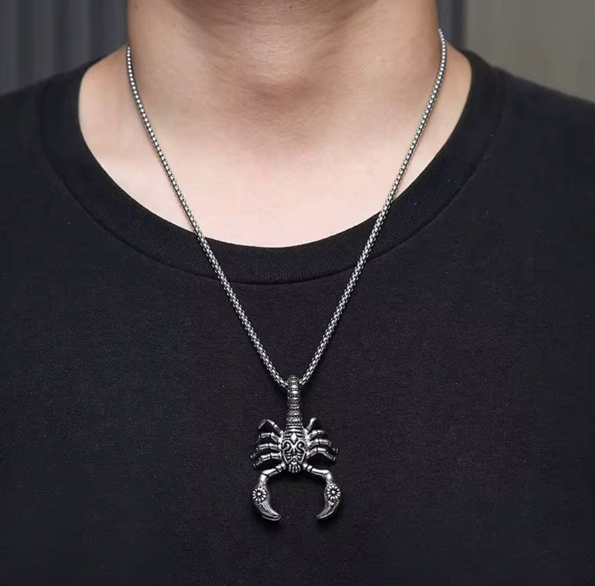 Men’s Scorpion Pendant Necklace – Stainless Steel Scorpio Zodiac Chain for Biker & Gothic Style