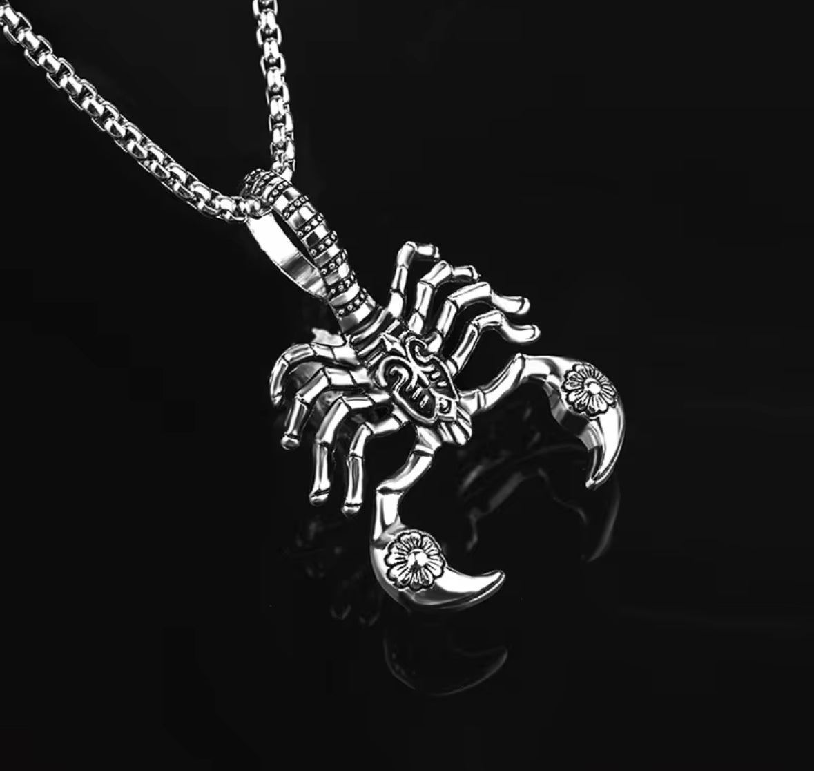 Men’s Scorpion Pendant Necklace – Stainless Steel Scorpio Zodiac Chain for Biker & Gothic Style