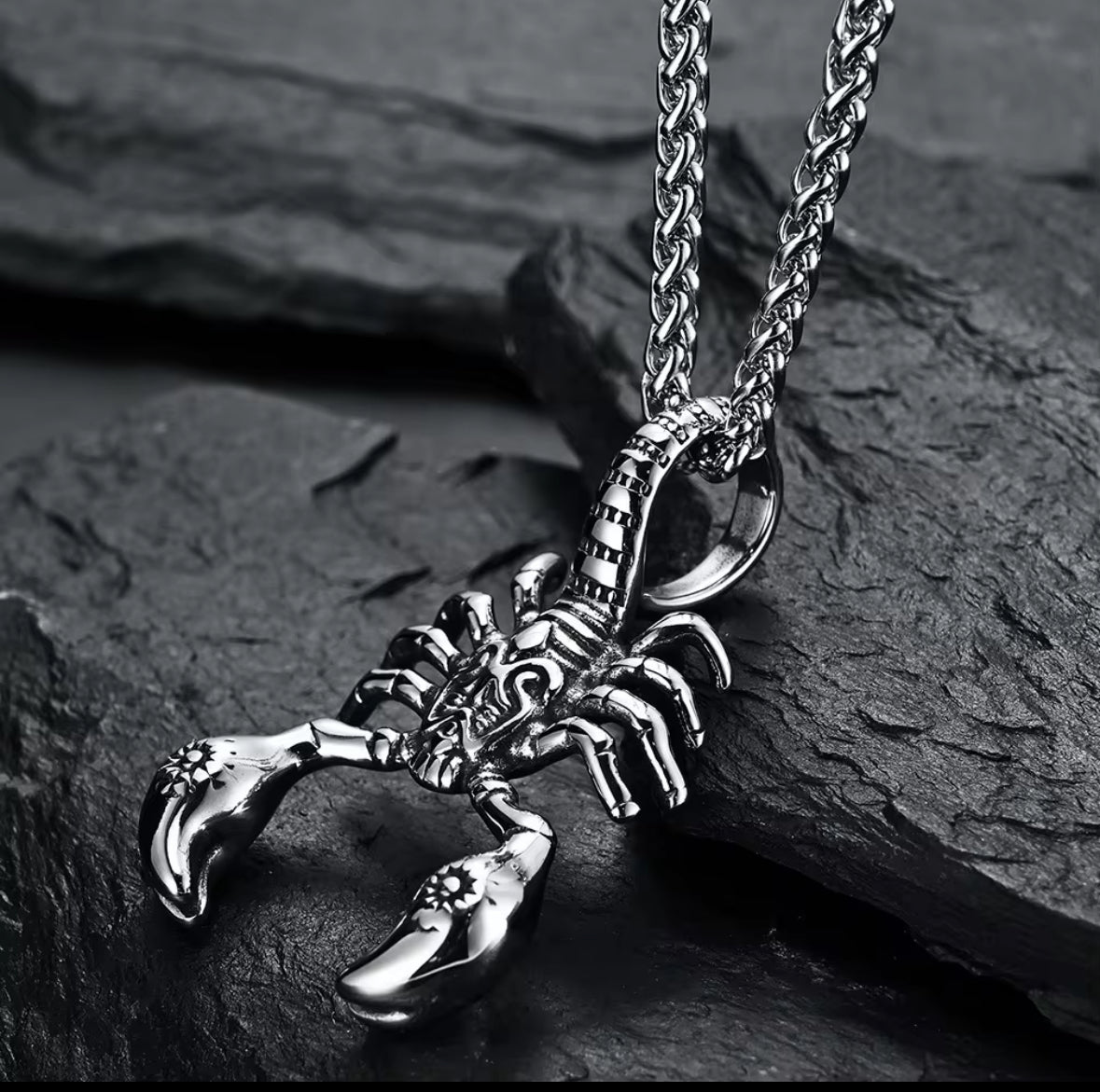Men’s Scorpion Pendant Necklace – Stainless Steel Scorpio Zodiac Chain for Biker & Gothic Style