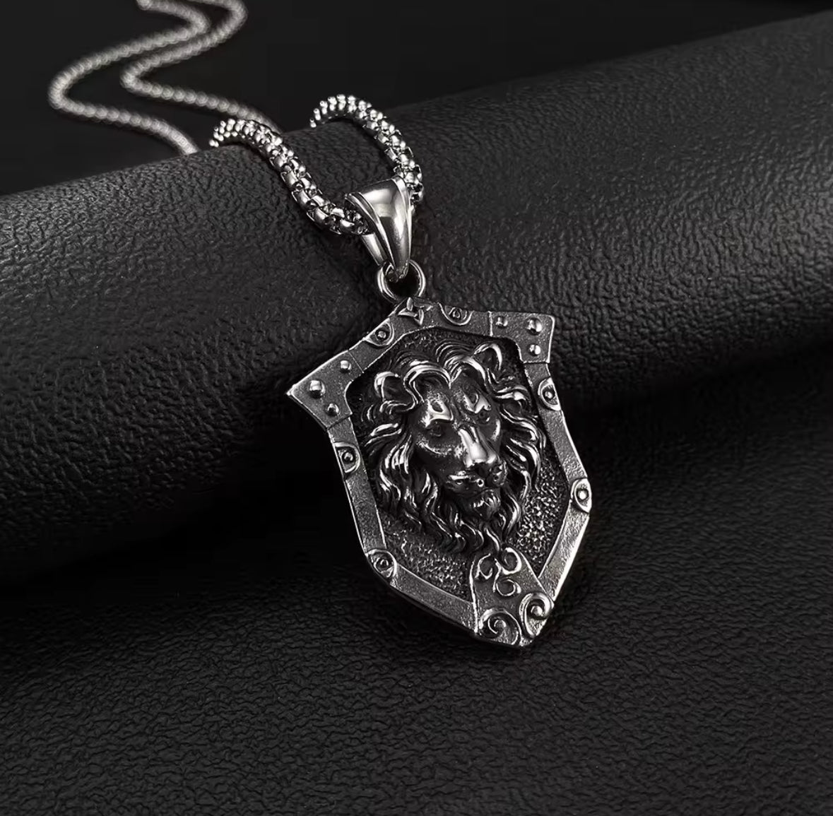 Lion Shield Pendant Necklace – Stainless Steel Medieval Crest Jewelry for Men
