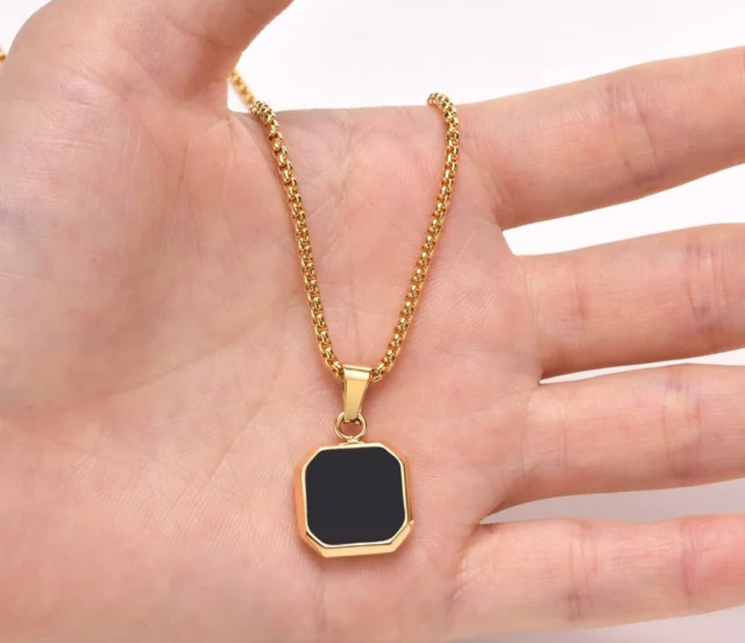 Minimal Black Glass Cut Square Shaped Necklace Pendent Chain