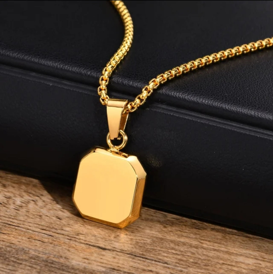 Minimal Black Glass Cut Square Shaped Necklace Pendent Chain