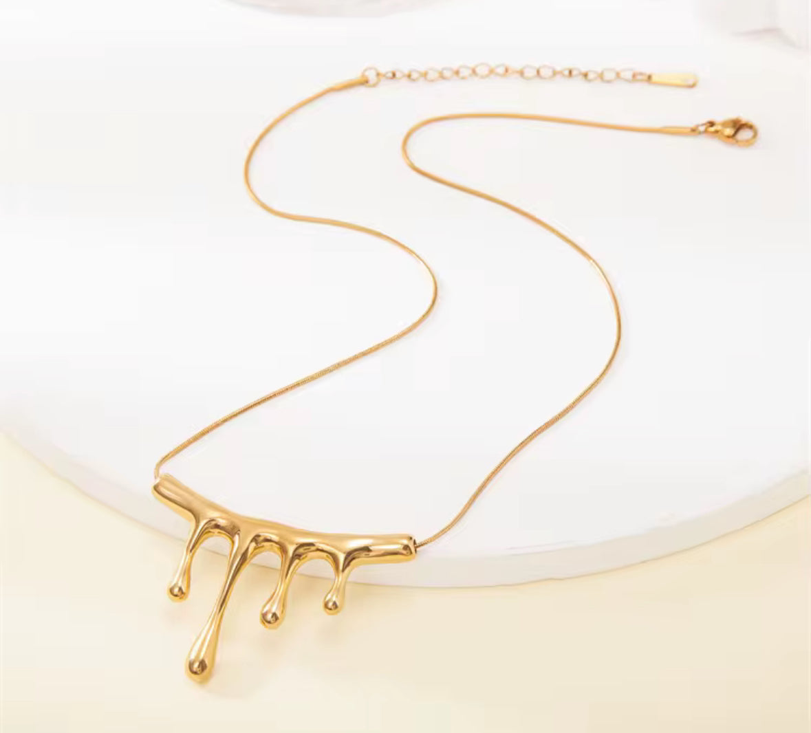 Molten Golden Drip Necklace – Modern Abstract Statement Pendant for Women