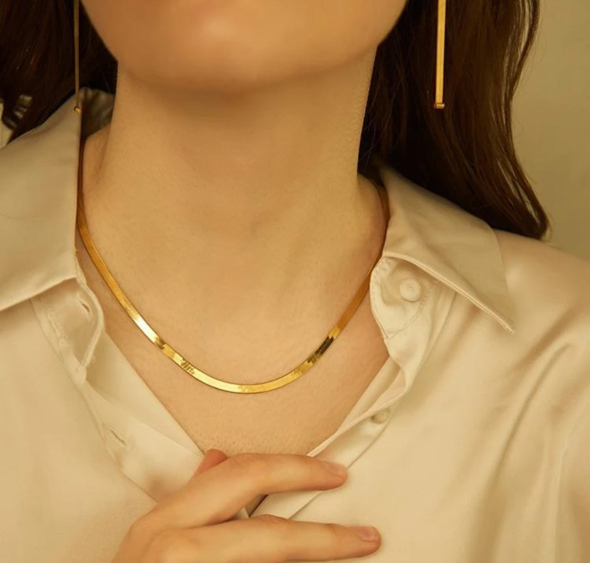 Sleek and Sturdy: Modern Stainless Steel Golden Short Chain