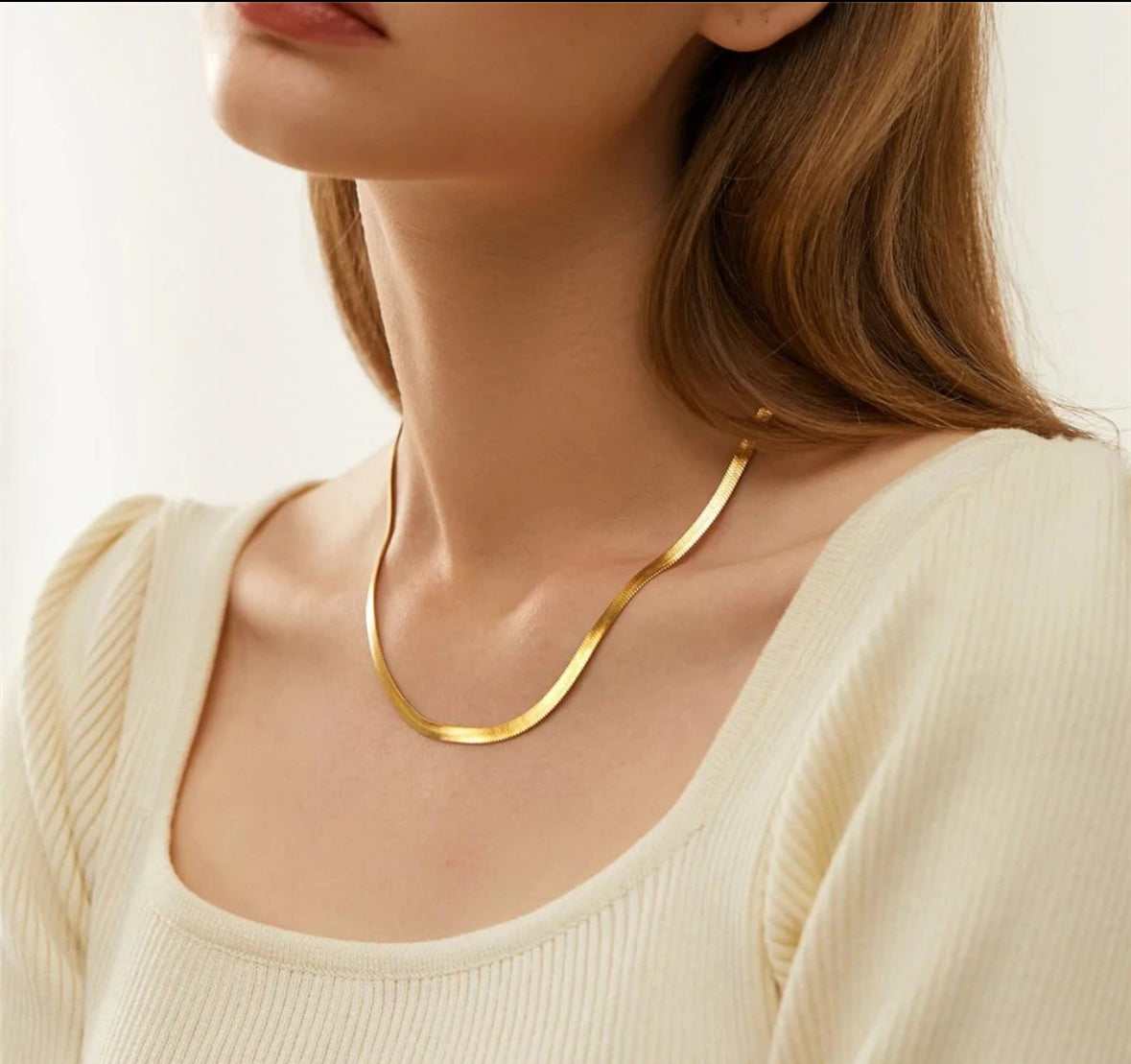 Sleek and Sturdy: Modern Stainless Steel Golden Short Chain