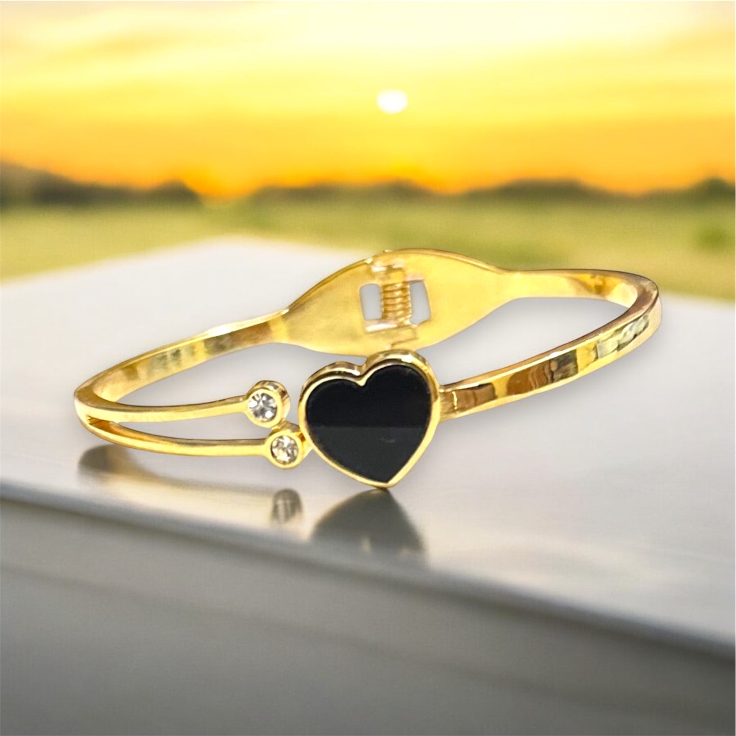 Premium Heart Shaped Black Glass Along with AD Stones Studded Adjustable Hand Bracelet