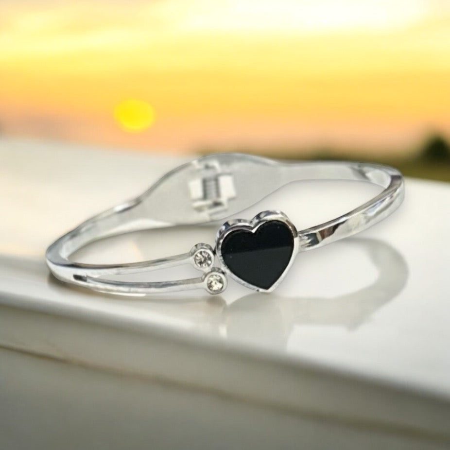Premium Heart Shaped Black Glass Along with AD Stones Studded Adjustable Hand Bracelet