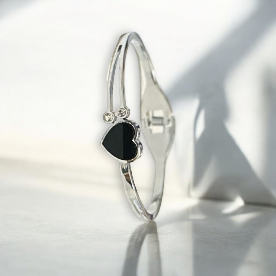 Premium Heart Shaped Black Glass Along with AD Stones Studded Adjustable Hand Bracelet