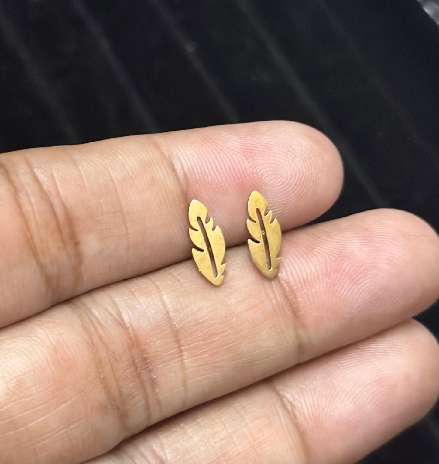 Minimal Size Elegant Gold Patterned Leaf Style Push Plugs Stainless Steel Earrings for Women