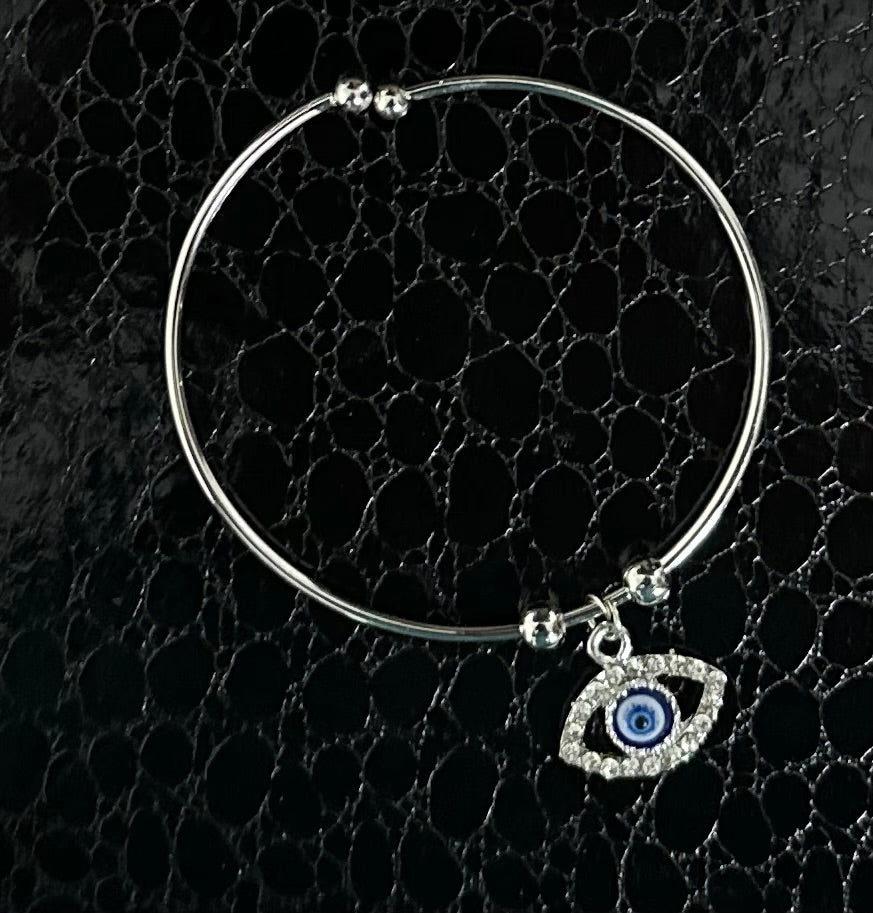 Timeless Guardian: Metal Evil Eye Bracelet