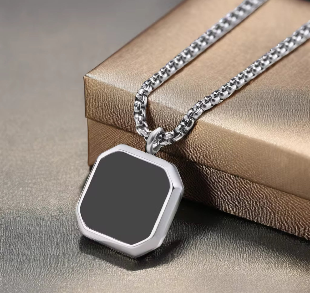 Minimal Black Glass Cut Square Shaped Necklace Pendent Chain