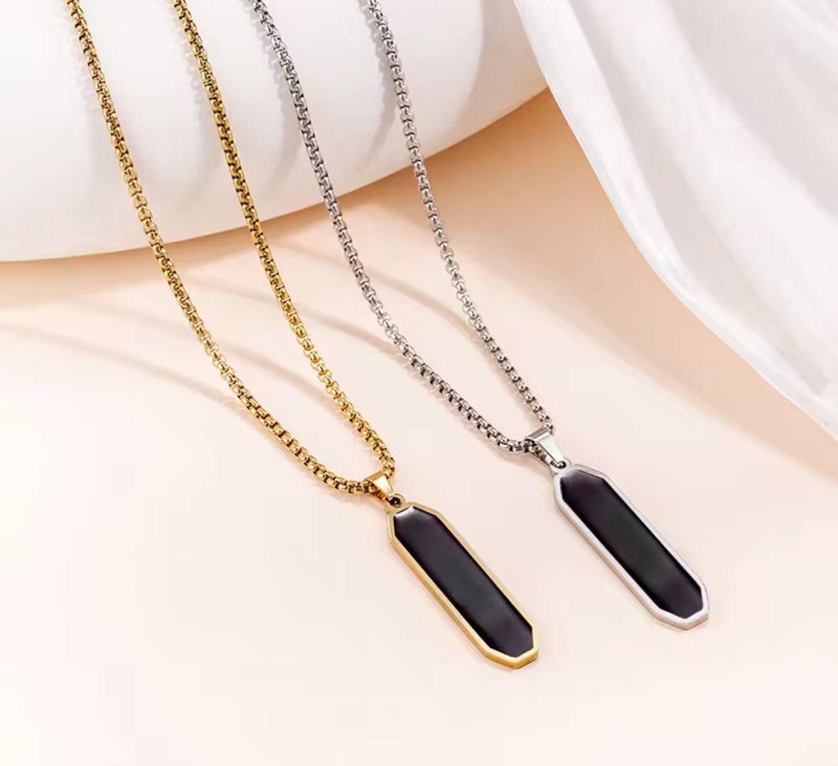 Cylindrical Shape Black Glass Cut Minimal Necklace Pendent Chain