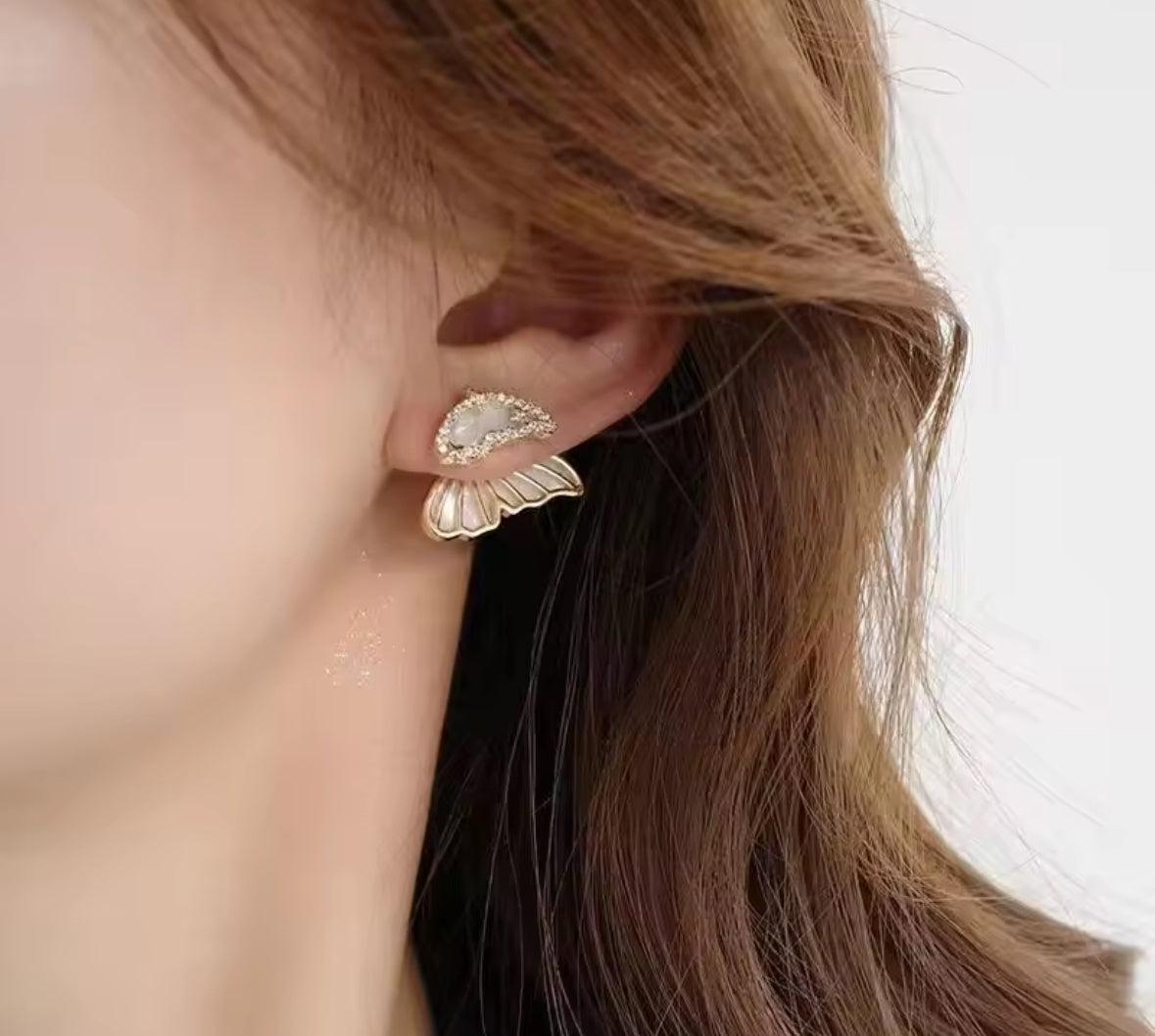 Stones Studded Butterfly Wings Korean Push Plugs Stud Earrings