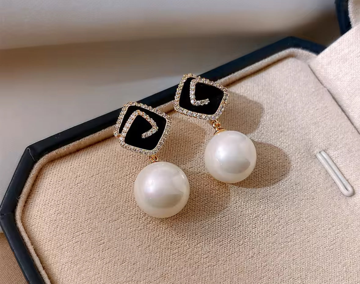 Stones Studded Hangings Pearl Korean Push Plugs Drop Earrings