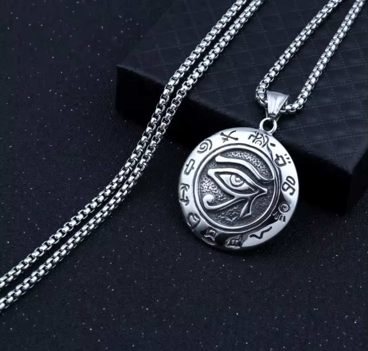 Silver Eye of Horus Pendant Necklace – Ancient Egyptian Protection Symbol Jewelry