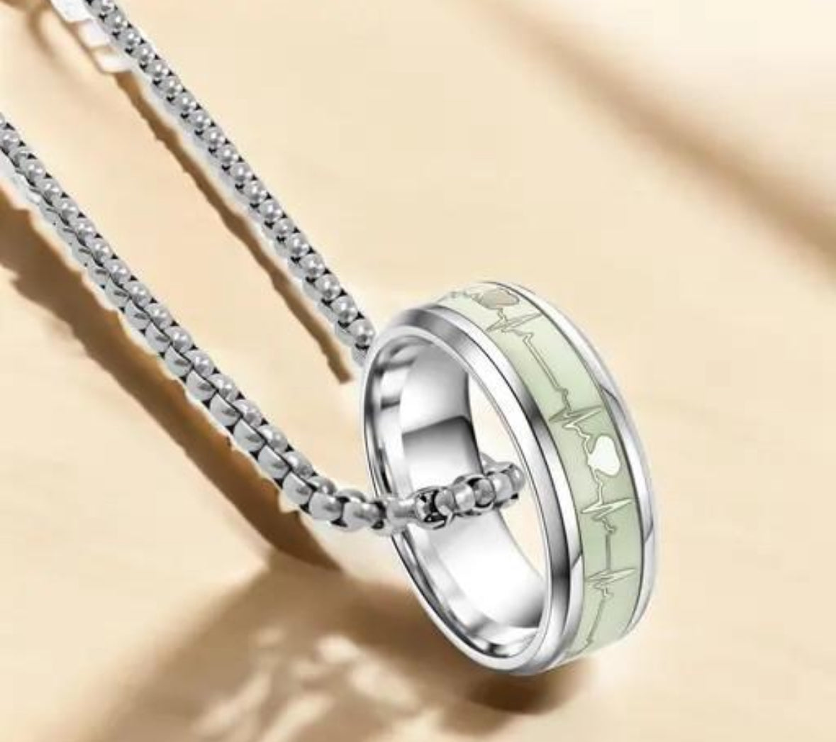 Glow in the Dark Heartbeat Ring Necklace – Unisex Pendant Jewelry