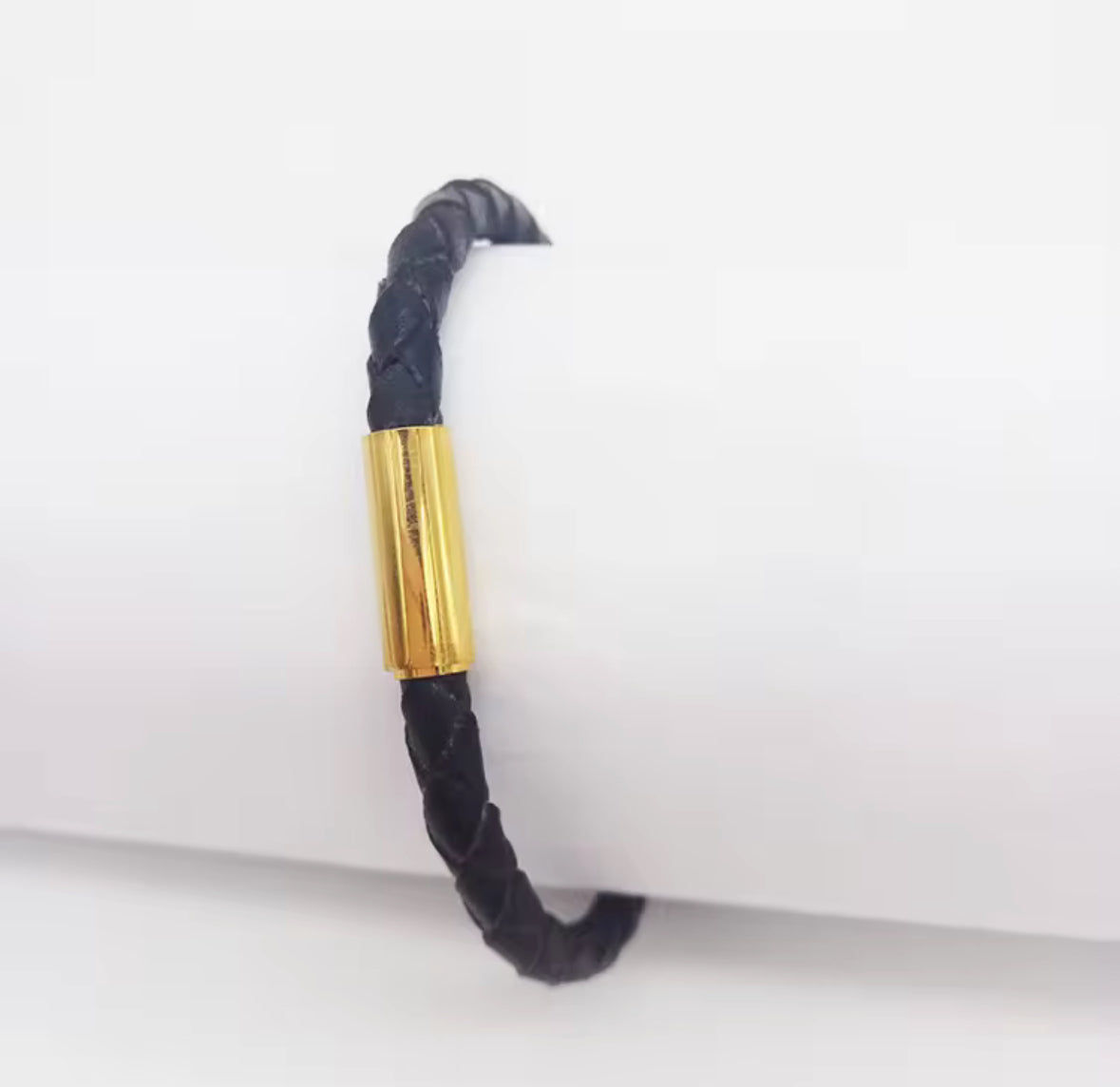 Men’s Black Braided Leather Bracelet with Gold Clasp – Luxury Modern Wristband