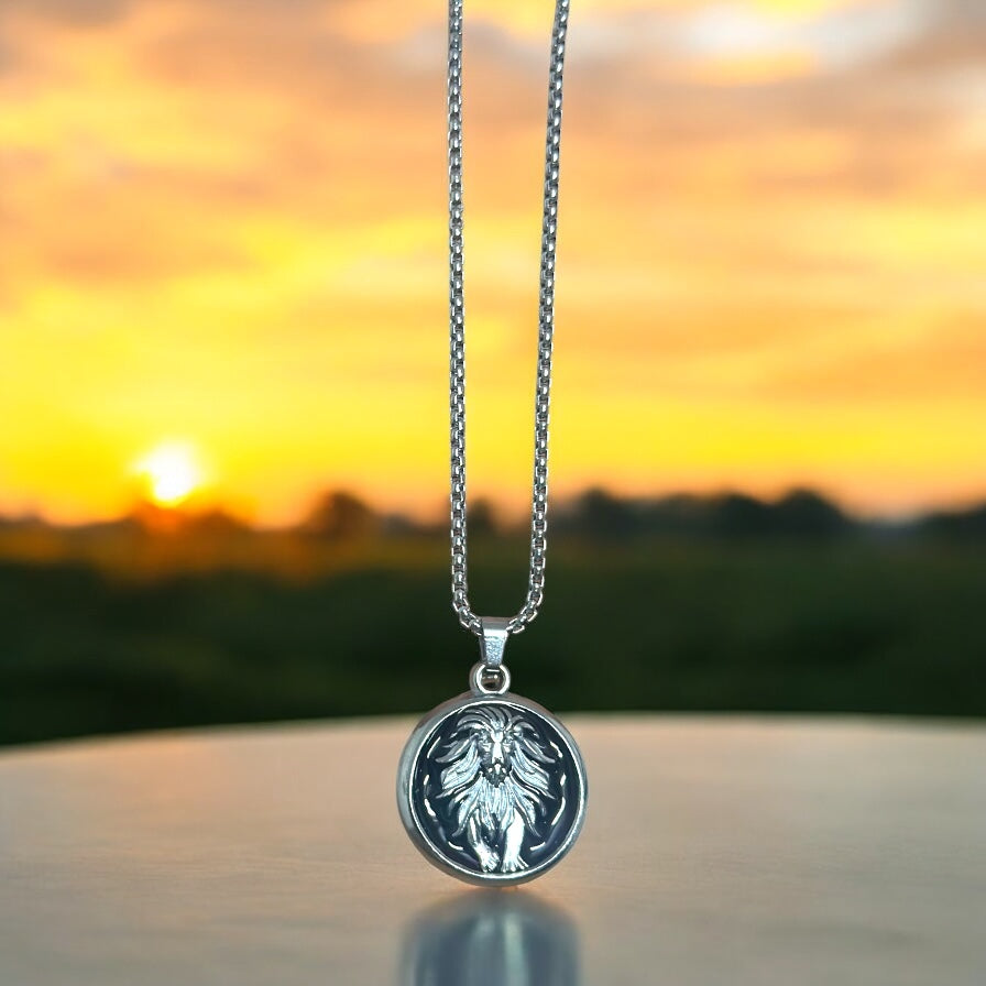 Men’s Lion Pendant Necklace – Bold King of the Jungle Medallion