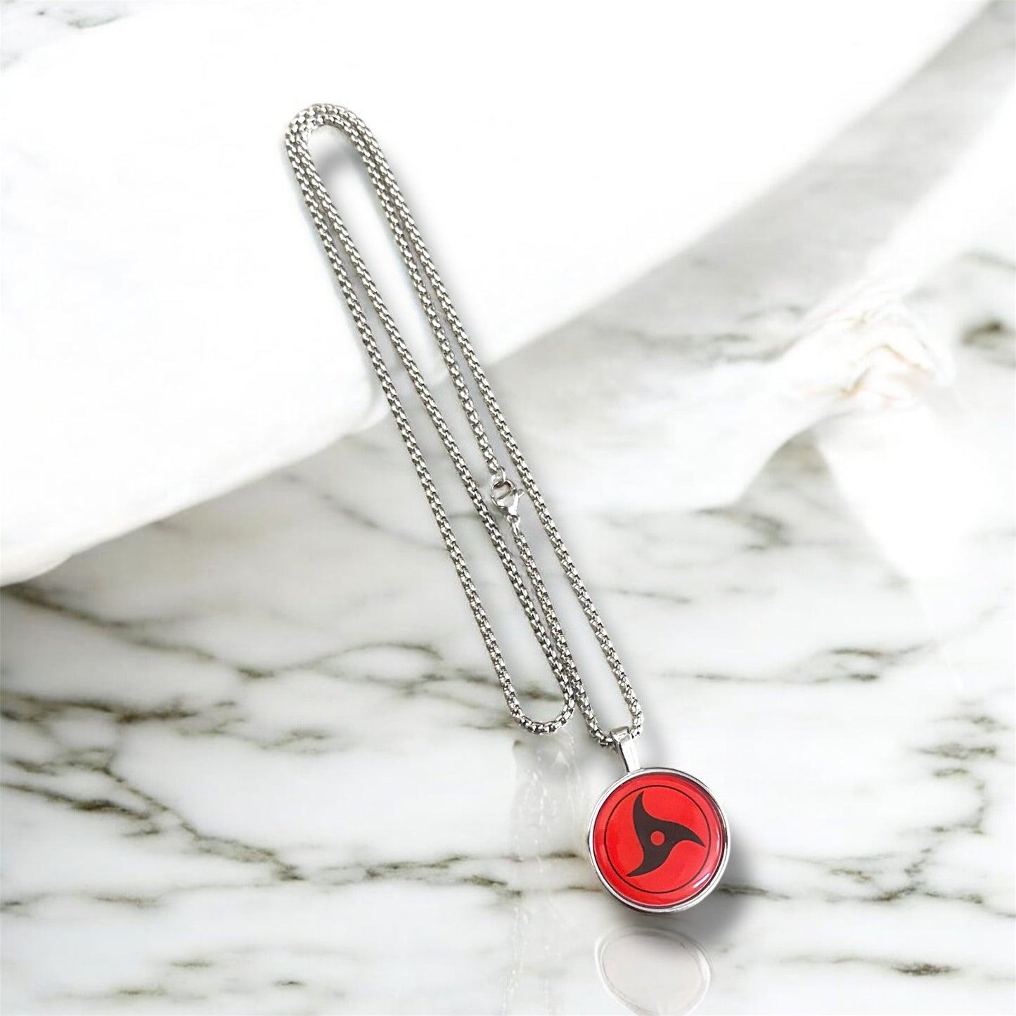 Uchiha Sasuke Mangekyō Sharingan Necklace – Naruto Anime Pendant