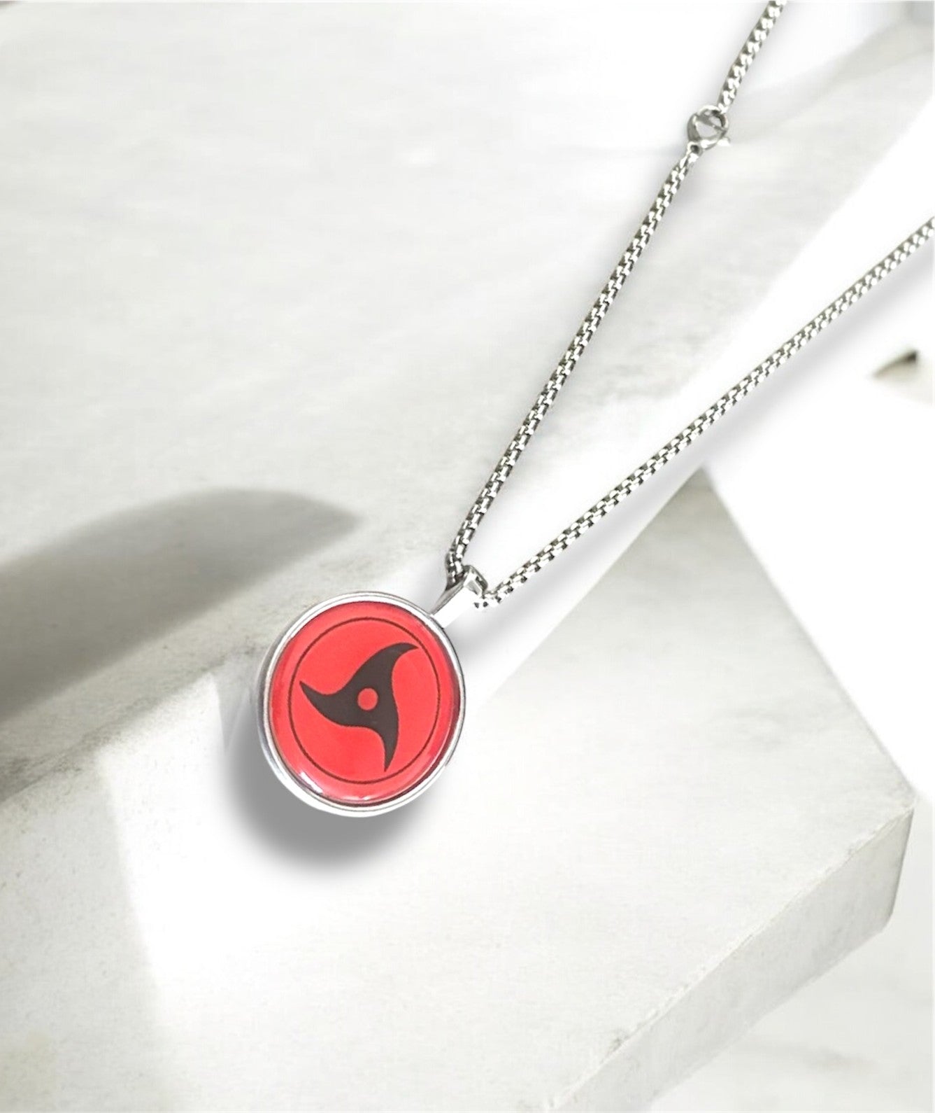 Uchiha Sasuke Mangekyō Sharingan Necklace – Naruto Anime Pendant