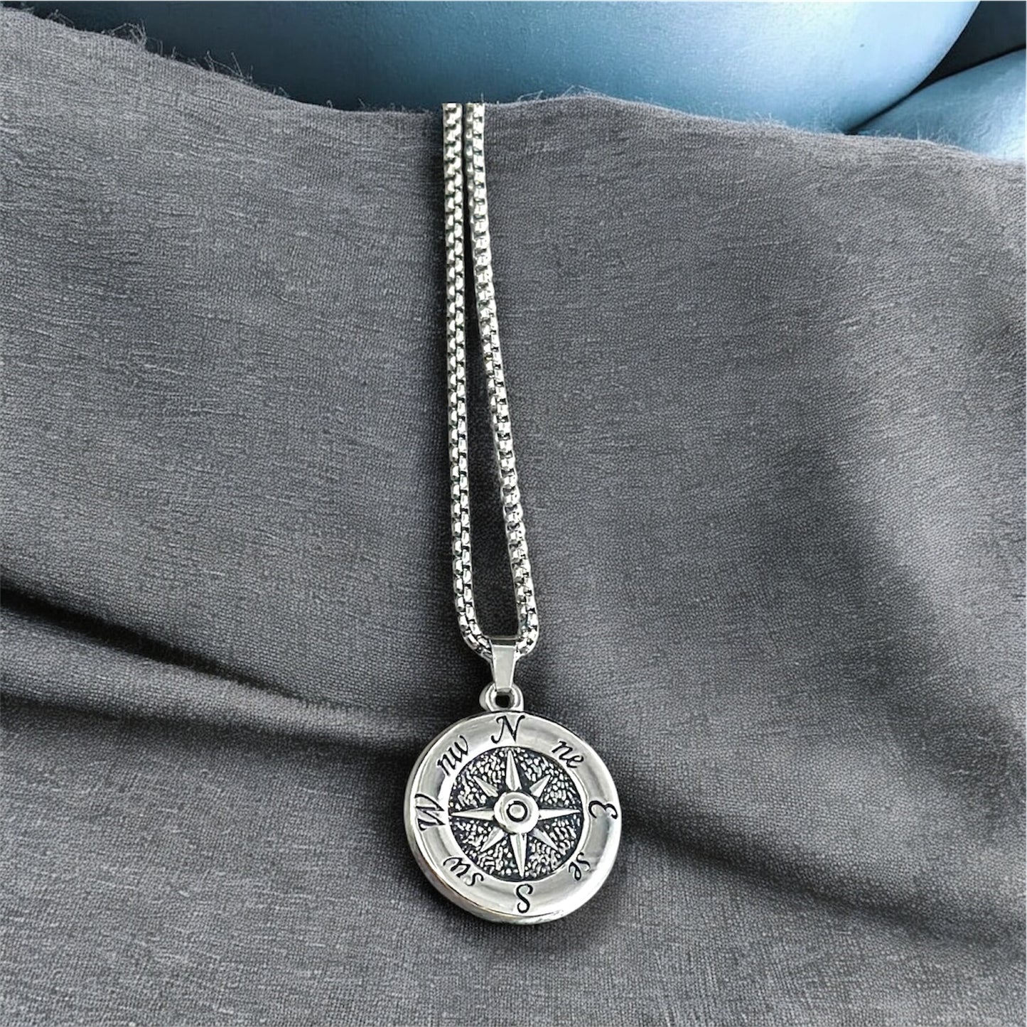 Vintage Compass Pendant Necklace – Directional Travel Amulet in Antique Silver for Men & Women