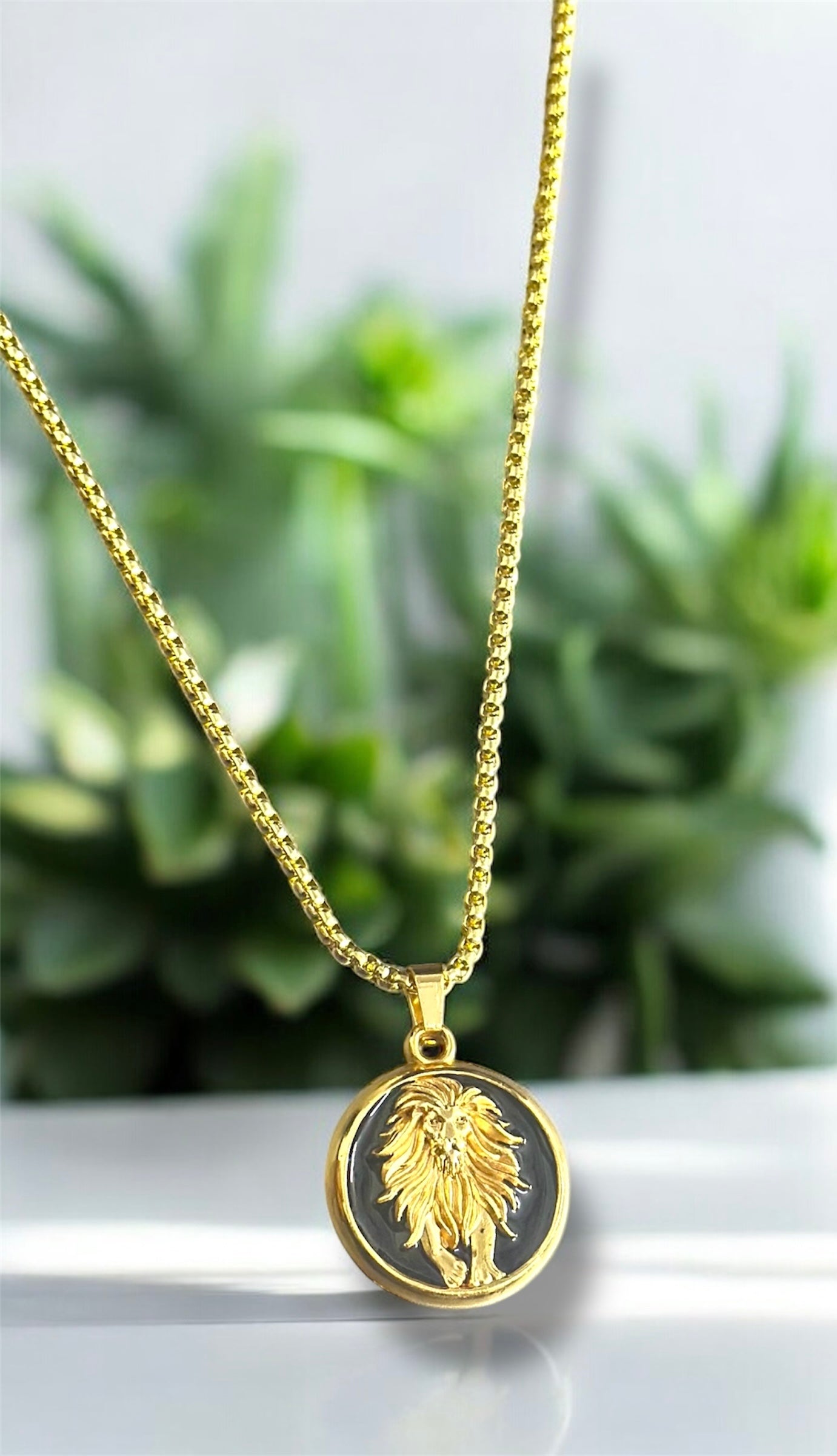 Men’s Lion Pendant Necklace – Bold King of the Jungle Medallion