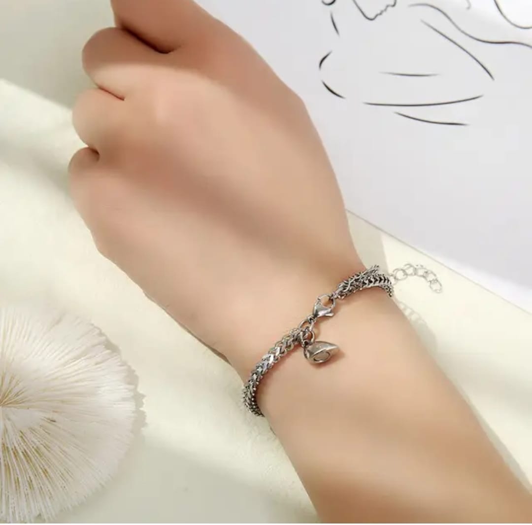 Couple Love Friendship Magnetic Heart Stainless Steel Hand Bracelet