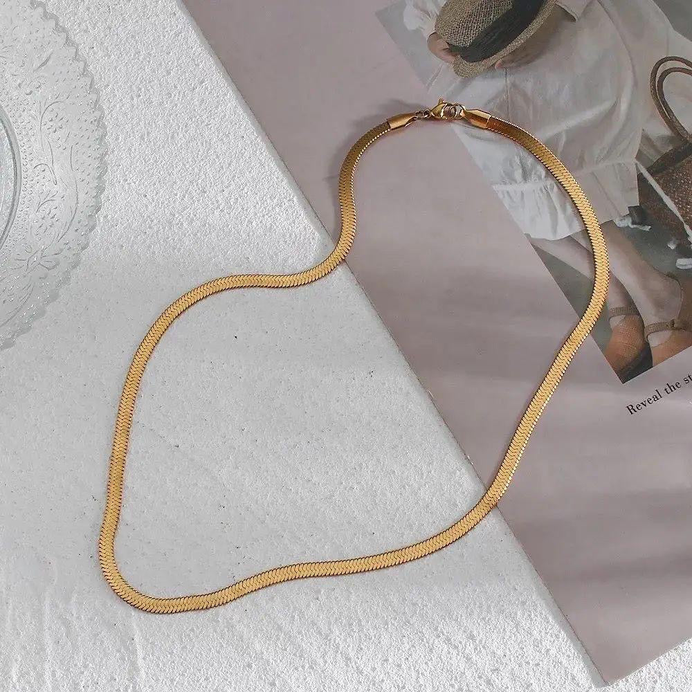 Sleek and Sturdy: Modern Stainless Steel Golden Short Chain