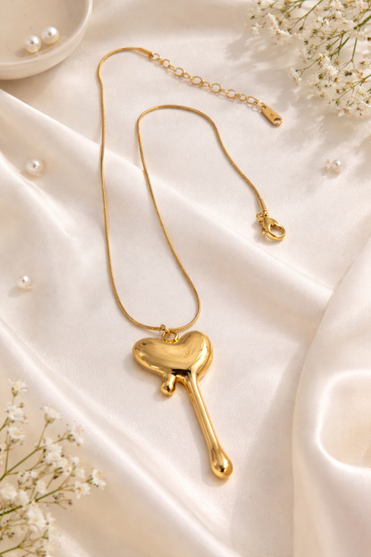 Gold Dripping Heart Pendant Necklace – Trendy Minimalist Love Necklace for Women