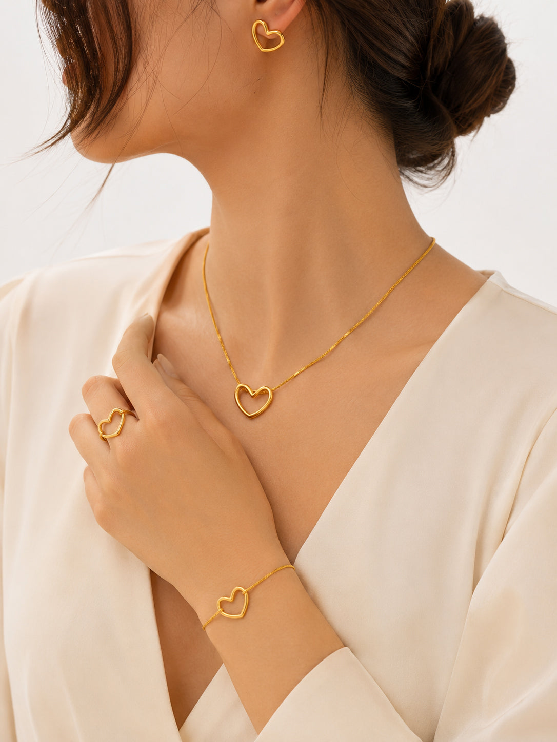 Elegance Open Heart Jewelry Set – Gold-Plated Matching Necklace, Earrings, Ring & Bracelet