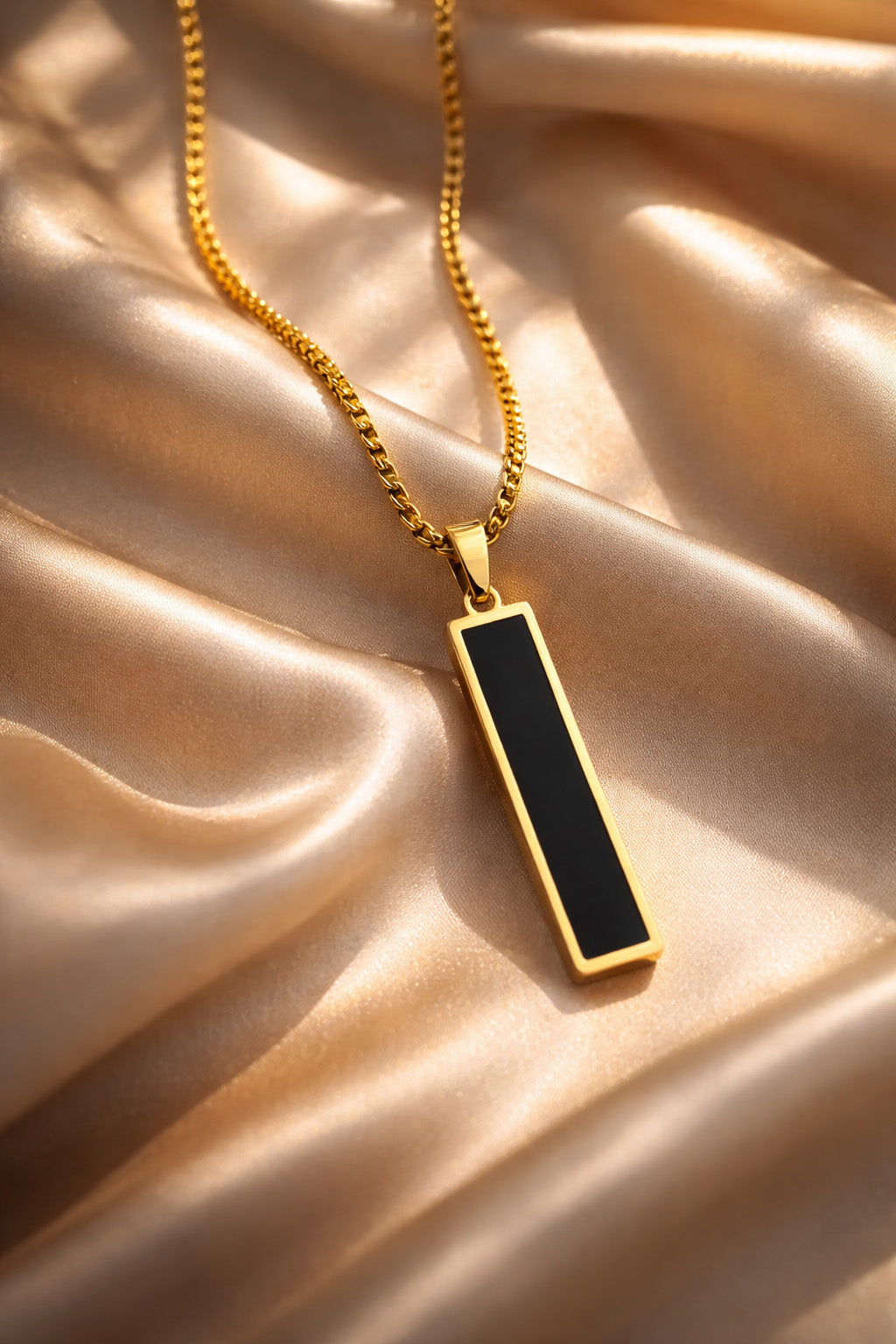 Gold Plated Bar Pendant Necklace – Minimalist Black Inlay Chain (Unisex)