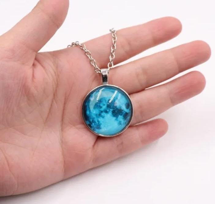 Premium Moon Style Round Necklace Pendant Chain