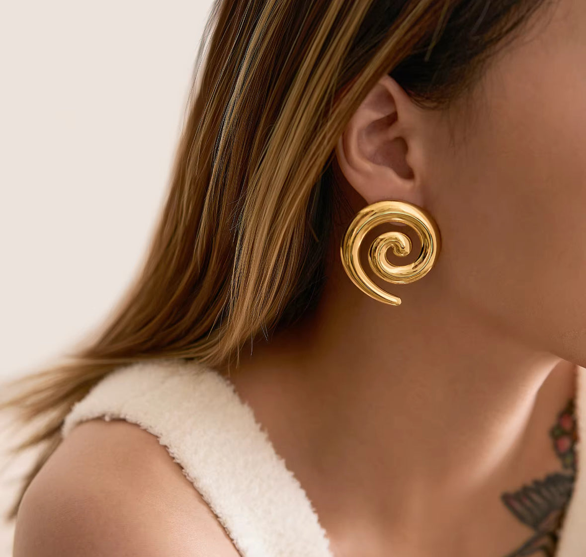 Stainless Steel Round Golden Korean Imitation Earrings – Chic & Affordable Styles