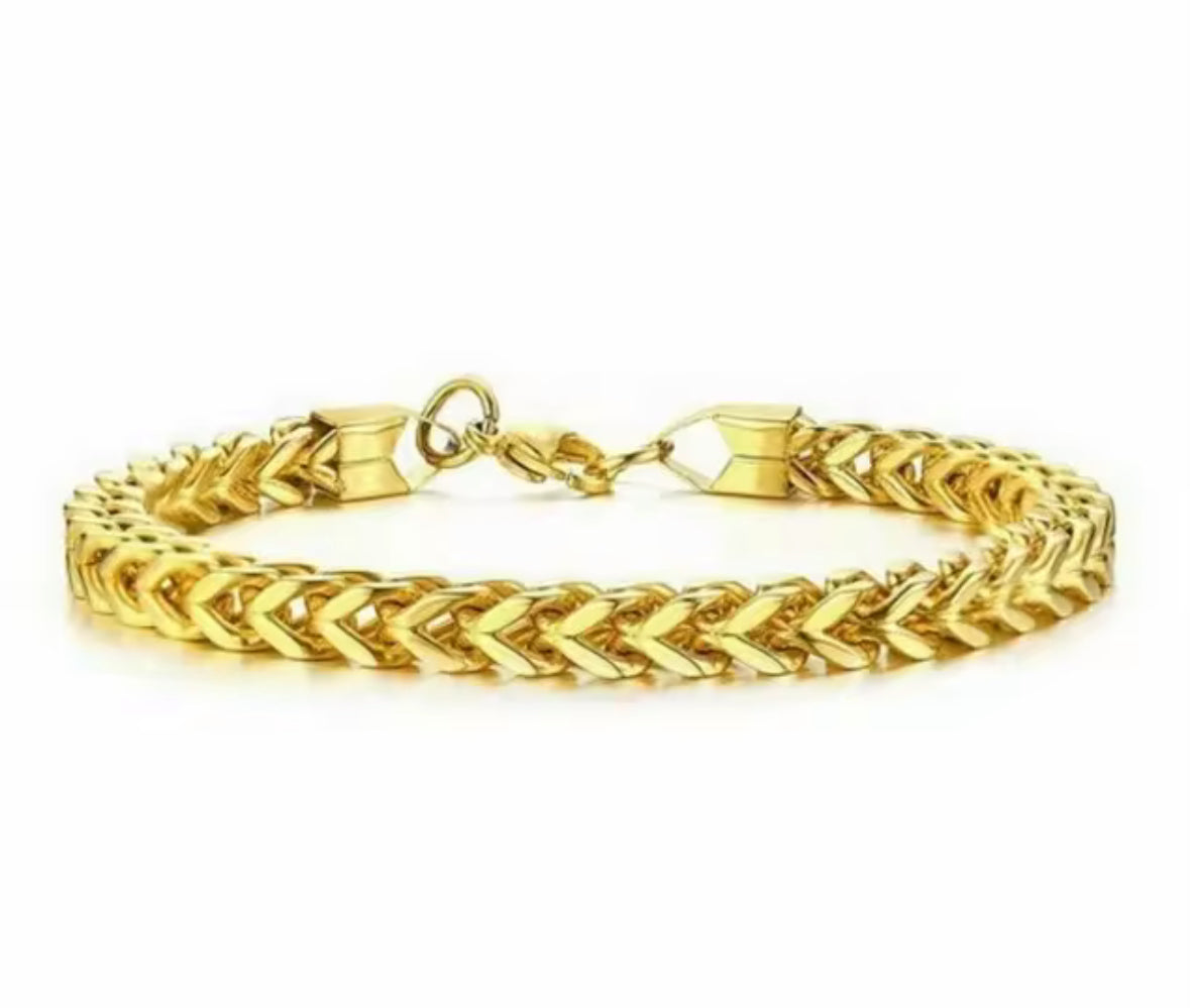 Men’s Chain Bracelet – Bold Cuban Link Wristwear for Effortless Luxury