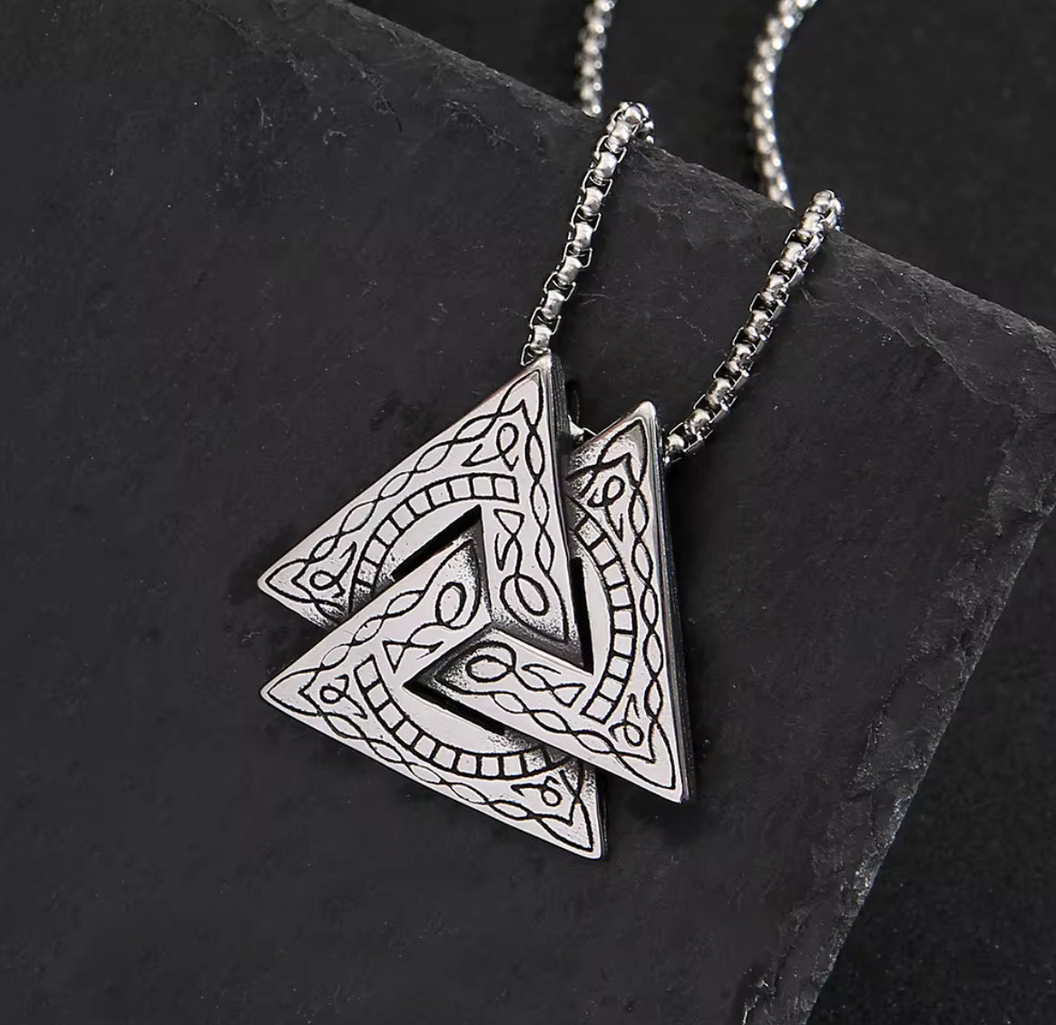 Valknut Viking Necklace for Men – Norse Symbol of Odin’s Power | Nordic Amulet Pendant with Stainless Steel Chain