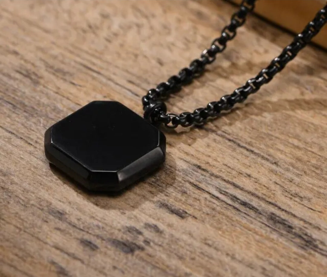 Minimal Black Glass Cut Square Shaped Necklace Pendent Chain