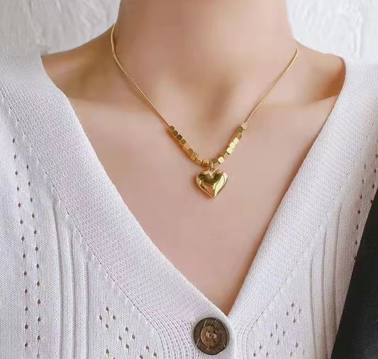 Golden Heart Pendant Necklace for Women – Minimal Geometric Cube Bead Chain, Trendy Gold-Plated Jewellery for Everyday & Party Wear