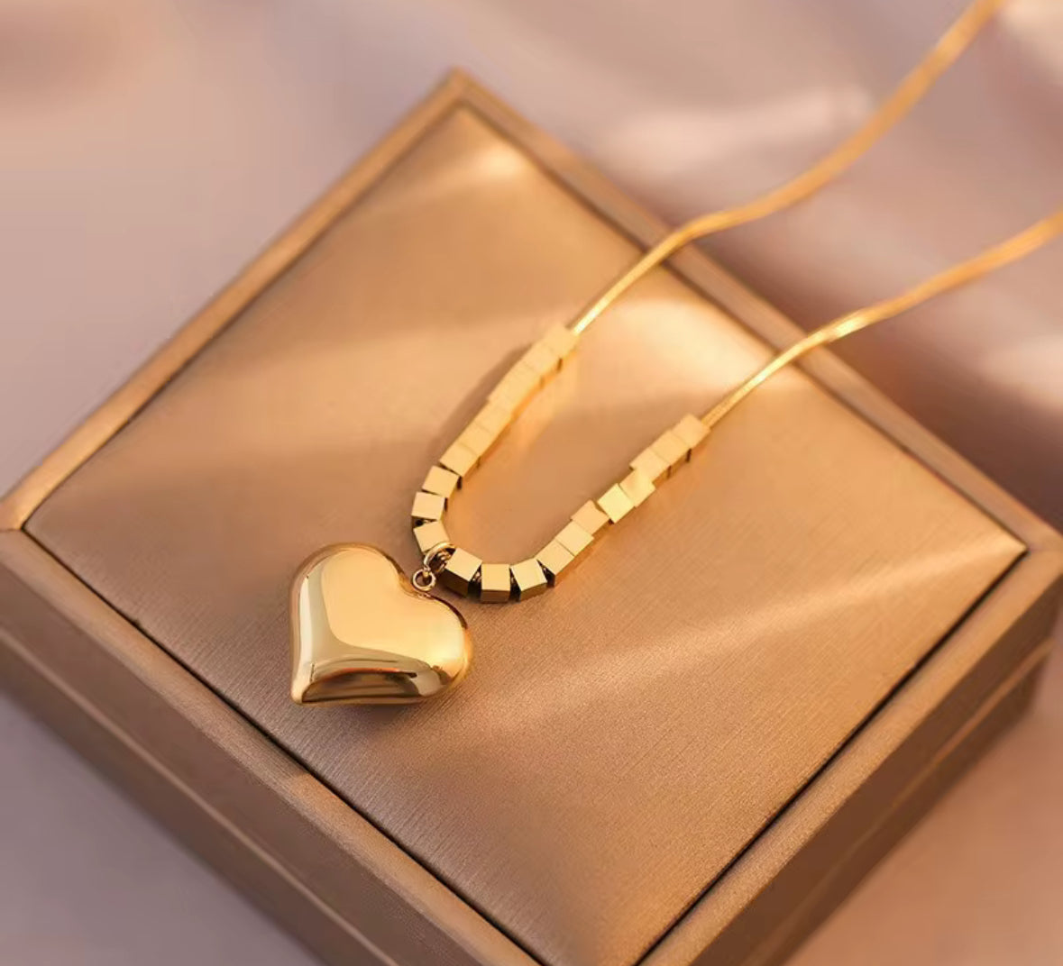 Golden Heart Pendant Necklace for Women – Minimal Geometric Cube Bead Chain, Trendy Gold-Plated Jewellery for Everyday & Party Wear