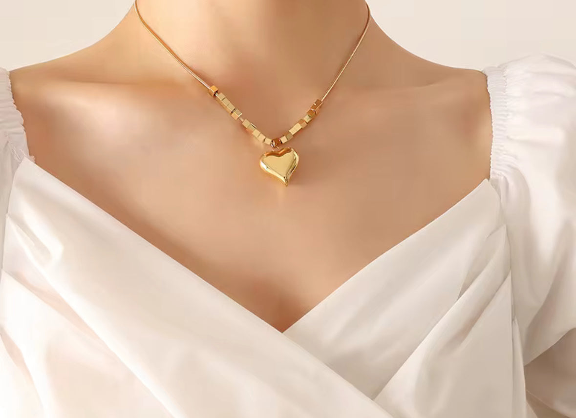 Golden Heart Pendant Necklace for Women – Minimal Geometric Cube Bead Chain, Trendy Gold-Plated Jewellery for Everyday & Party Wear