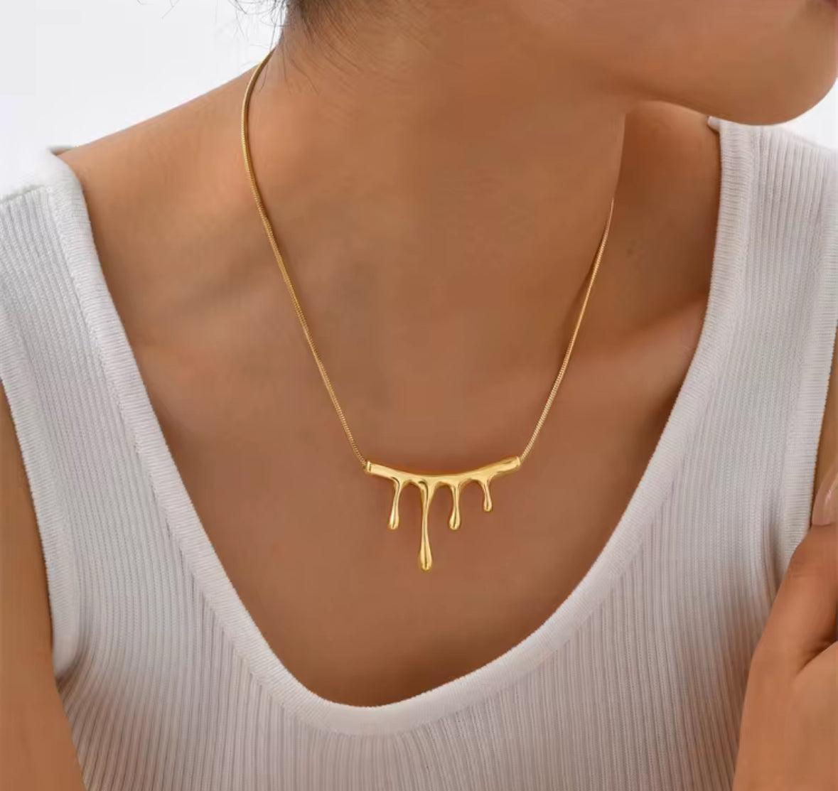 Molten Golden Drip Necklace – Modern Abstract Statement Pendant for Women