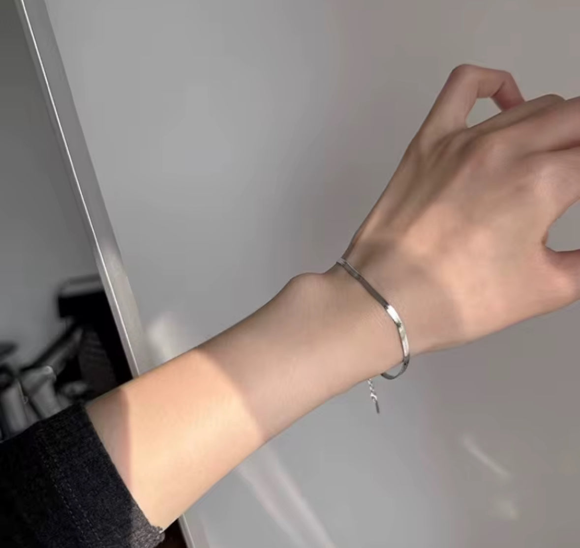 Minimalist Snake Chain Bracelet for Women – Premium Stainless Steel Adjustable Gold & Silver Wrist Bracelet | Everyday Chic Jewelry