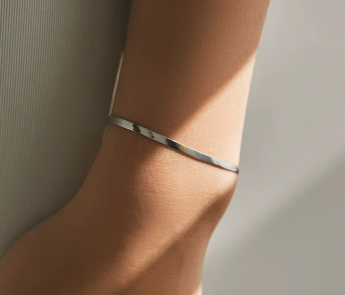 Minimalist Snake Chain Bracelet for Women – Premium Stainless Steel Adjustable Gold & Silver Wrist Bracelet | Everyday Chic Jewelry