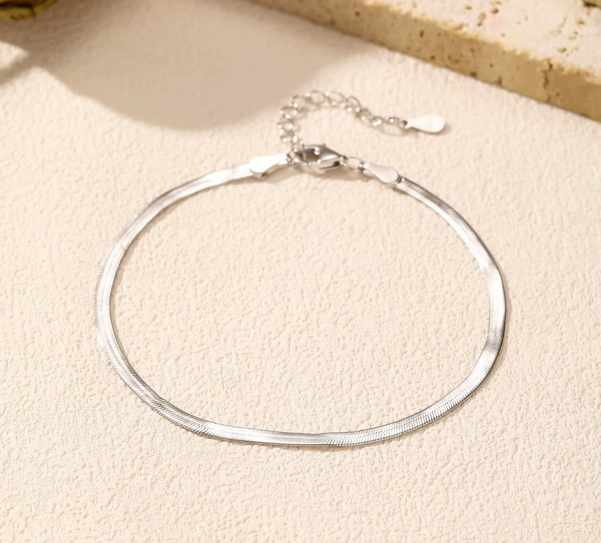 Minimalist Snake Chain Bracelet for Women – Premium Stainless Steel Adjustable Gold & Silver Wrist Bracelet | Everyday Chic Jewelry