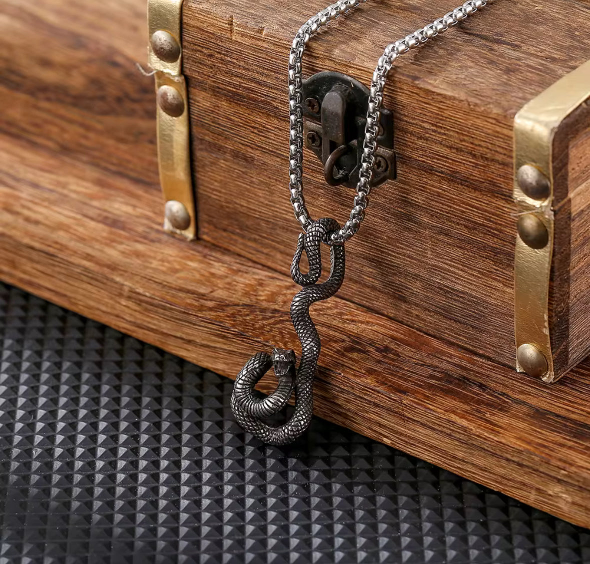 Stylish Silver Snake Pendant Necklace for Men | Stainless Steel Cobra Chain | Trendy Gothic Jewellery | Antique Silver Finish