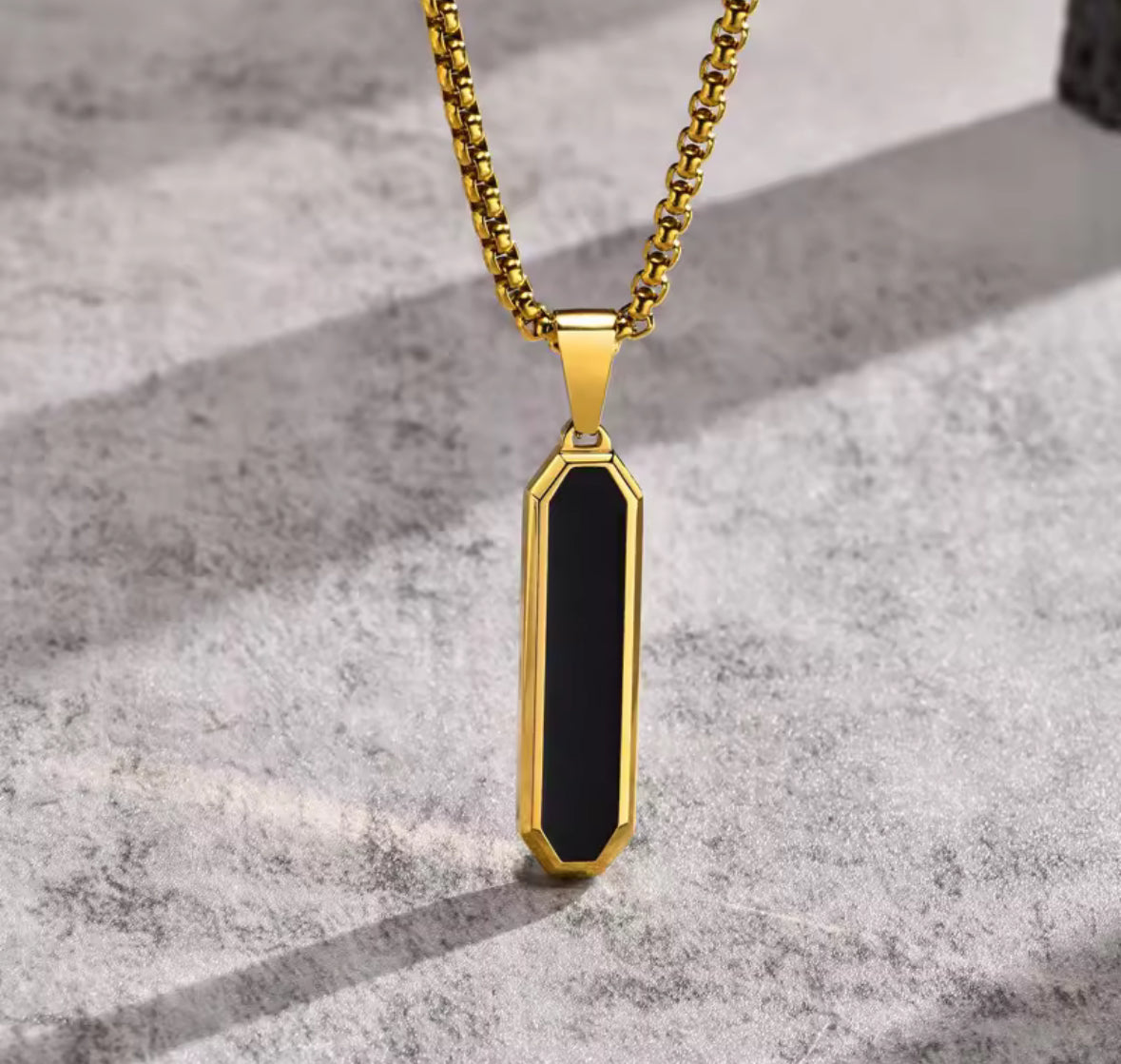 Cylindrical Shape Black Glass Cut Minimal Necklace Pendent Chain